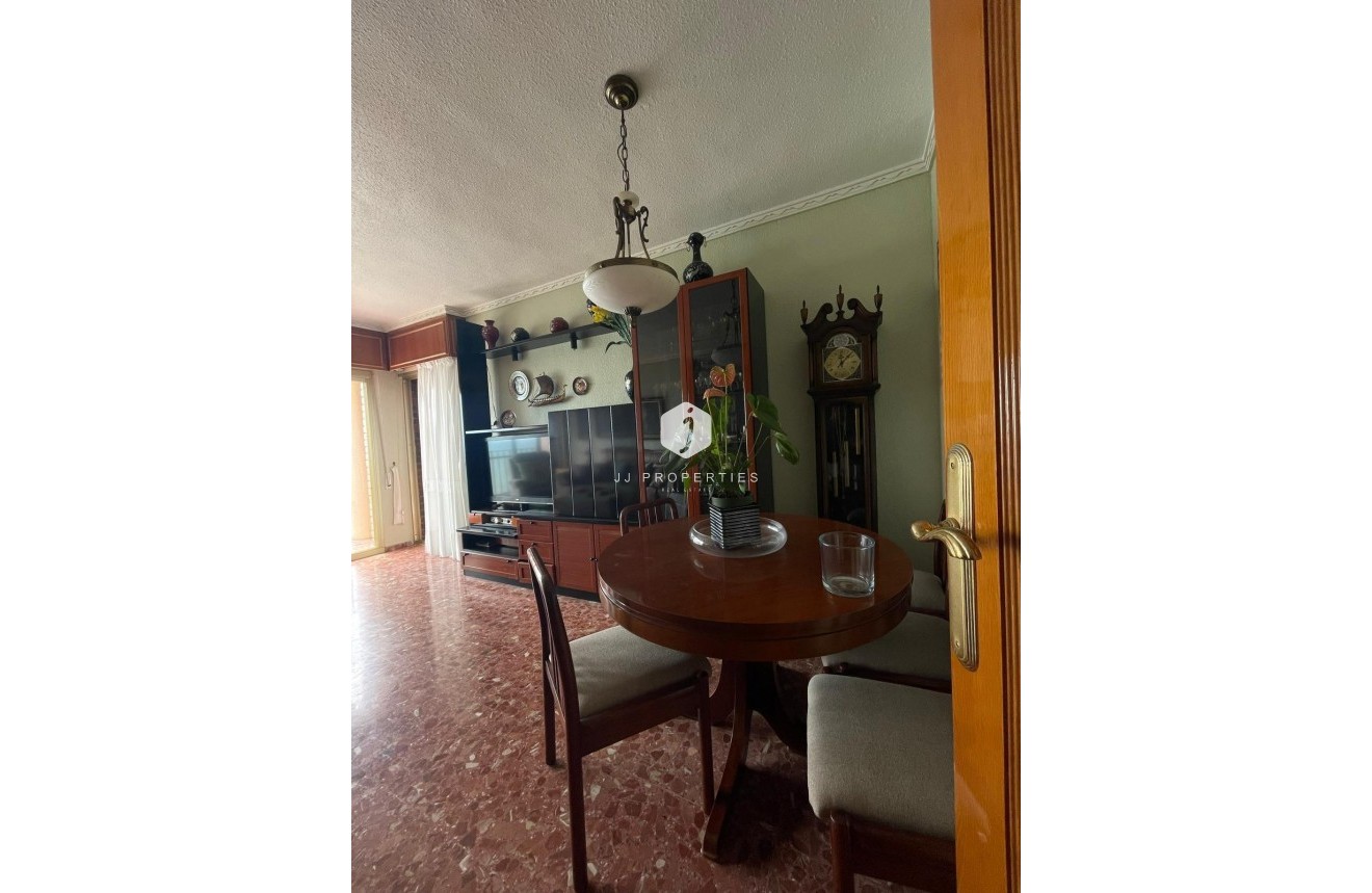 Segunda mano - Apartamento / piso -
Torrevieja - Las Piscinas Naturales