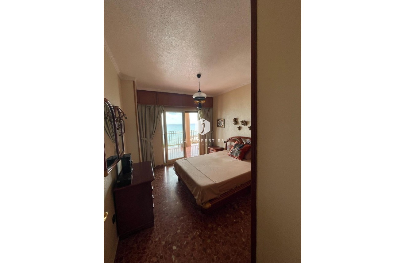 Segunda mano - Apartamento / piso -
Torrevieja - Las Piscinas Naturales