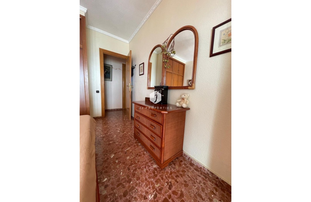 Segunda mano - Apartamento / piso -
Torrevieja - Las Piscinas Naturales