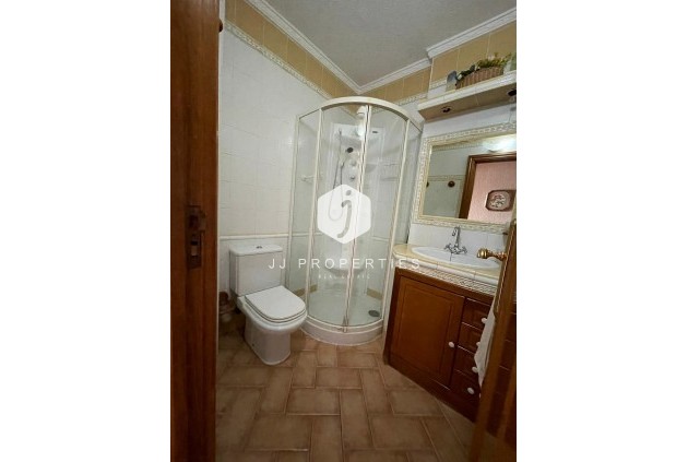 Segunda mano - Apartamento / piso -
Torrevieja - Las Piscinas Naturales