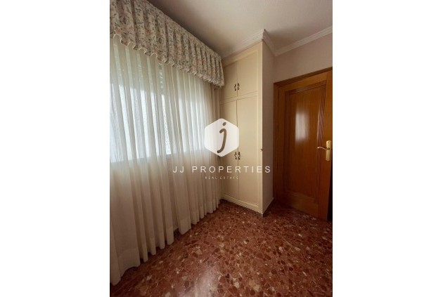 Segunda mano - Apartamento / piso -
Torrevieja - Las Piscinas Naturales