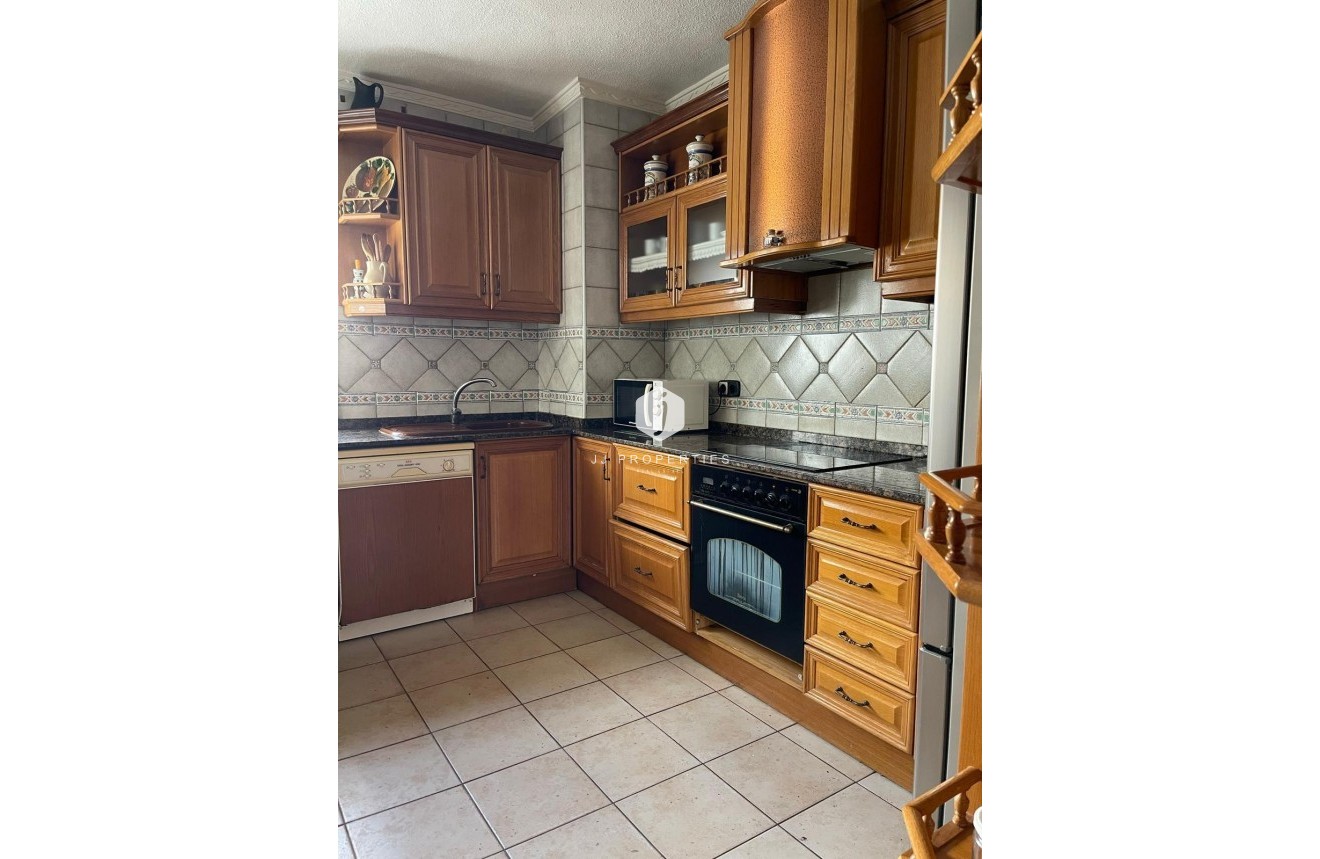 Segunda mano - Apartamento / piso -
Torrevieja - Las Piscinas Naturales