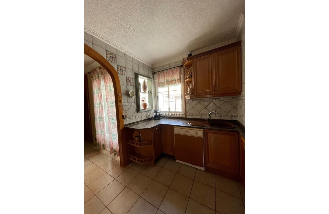 Segunda mano - Apartamento / piso -
Torrevieja - Las Piscinas Naturales