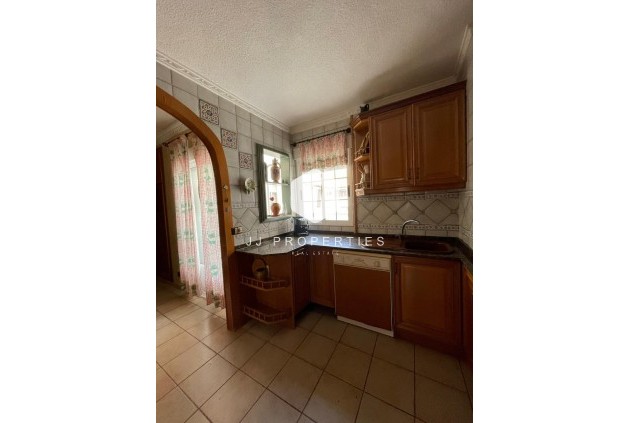 Segunda mano - Apartamento / piso -
Torrevieja - Las Piscinas Naturales