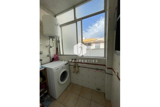 Segunda mano - Apartamento / piso -
Torrevieja - Las Piscinas Naturales