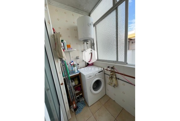 Segunda mano - Apartamento / piso -
Torrevieja - Las Piscinas Naturales