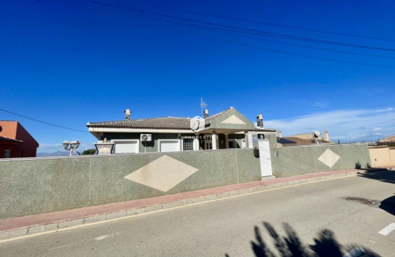 Segunda mano - Villa -
Ciudad Quesada - Costa Blanca