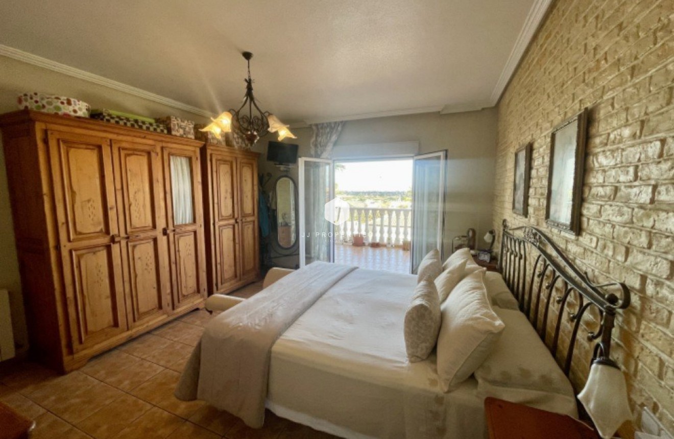 Segunda mano - Villa -
Ciudad Quesada - Costa Blanca