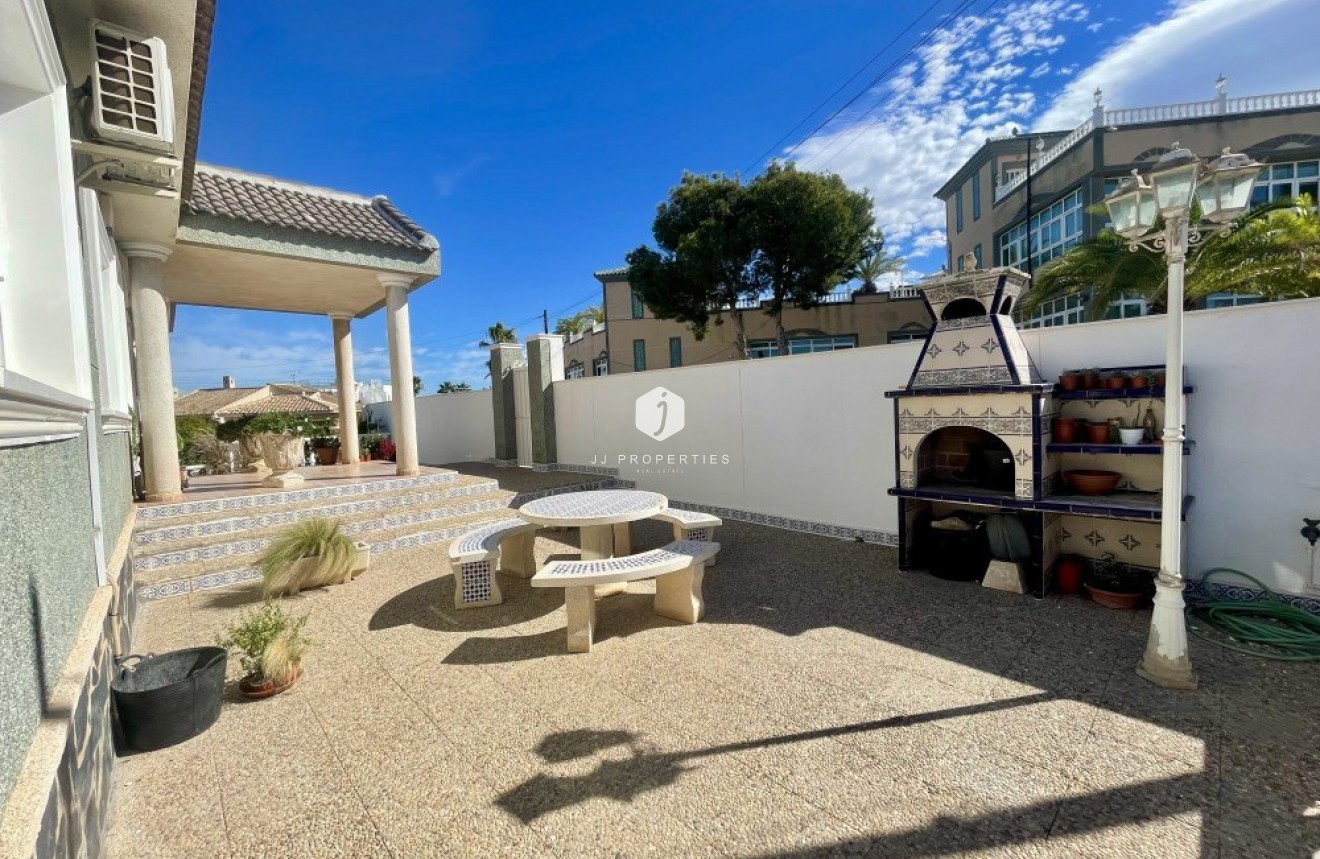 Segunda mano - Villa -
Ciudad Quesada - Costa Blanca