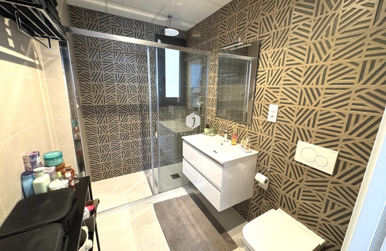 Segunda mano - Apartamento / piso -
Playa Flamenca - Costa Blanca