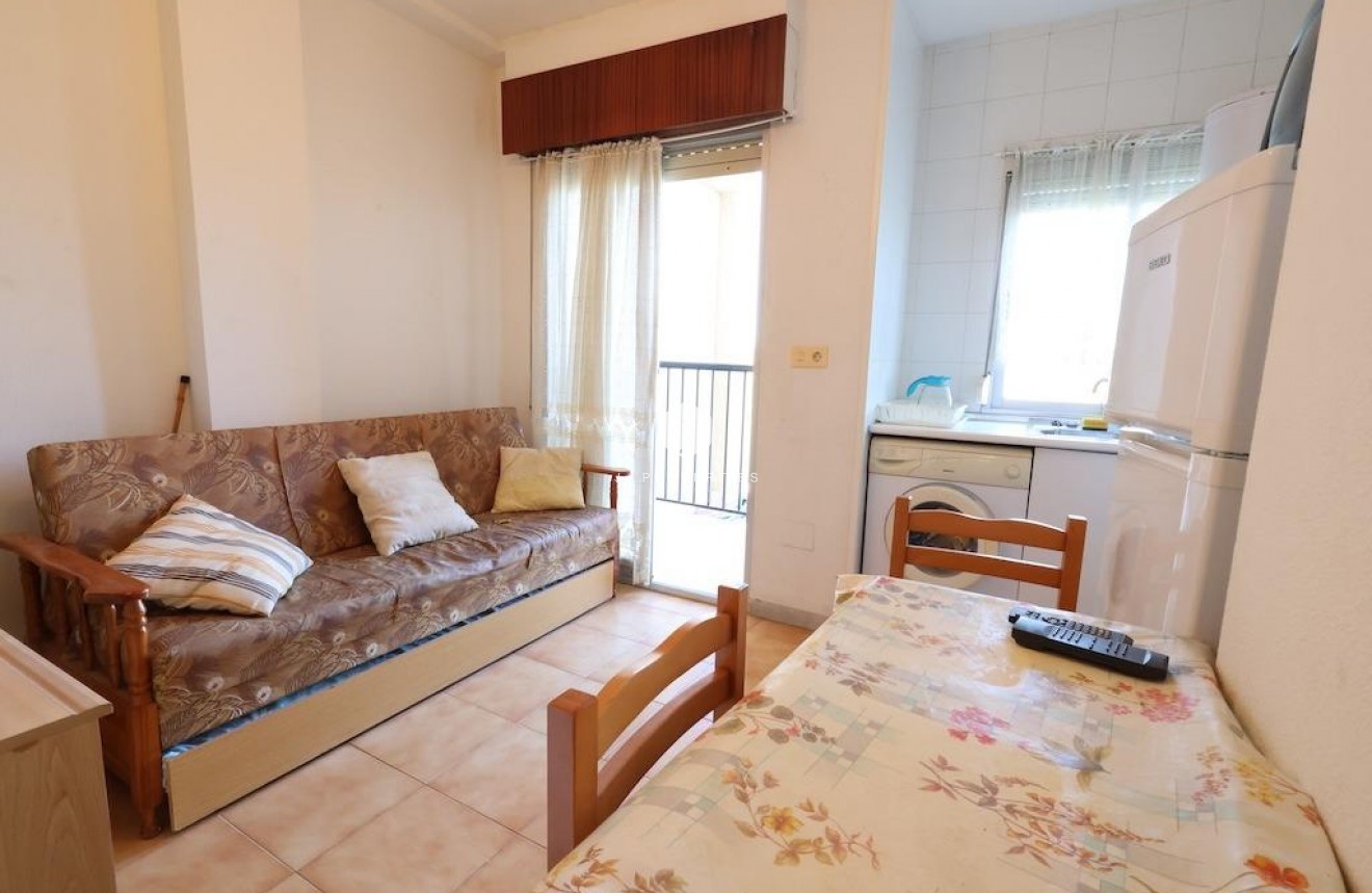 Resale - Apartment / flat -
Torrevieja - Costa Blanca