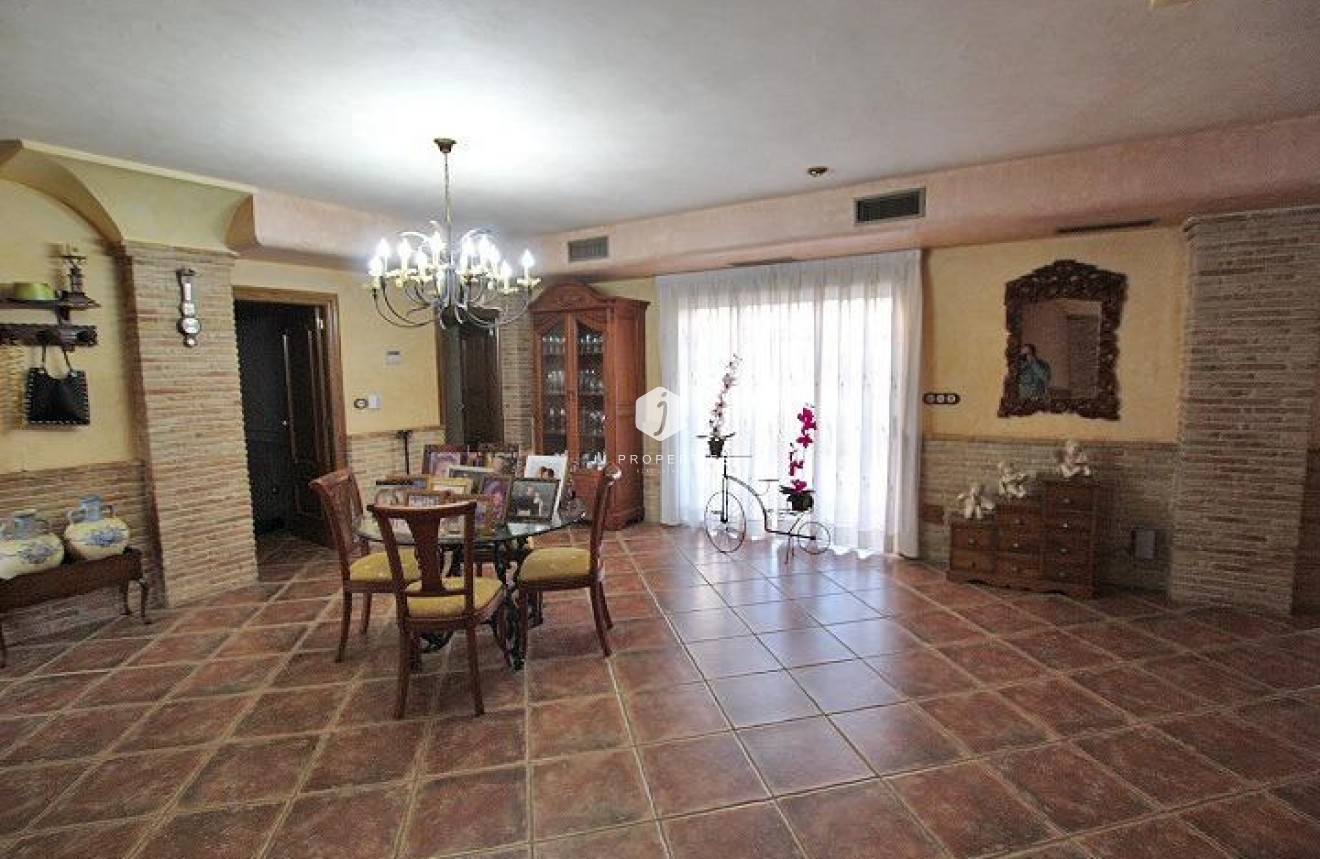 Segunda mano - Villa -
Formentera del Segura - C- Cooperativa