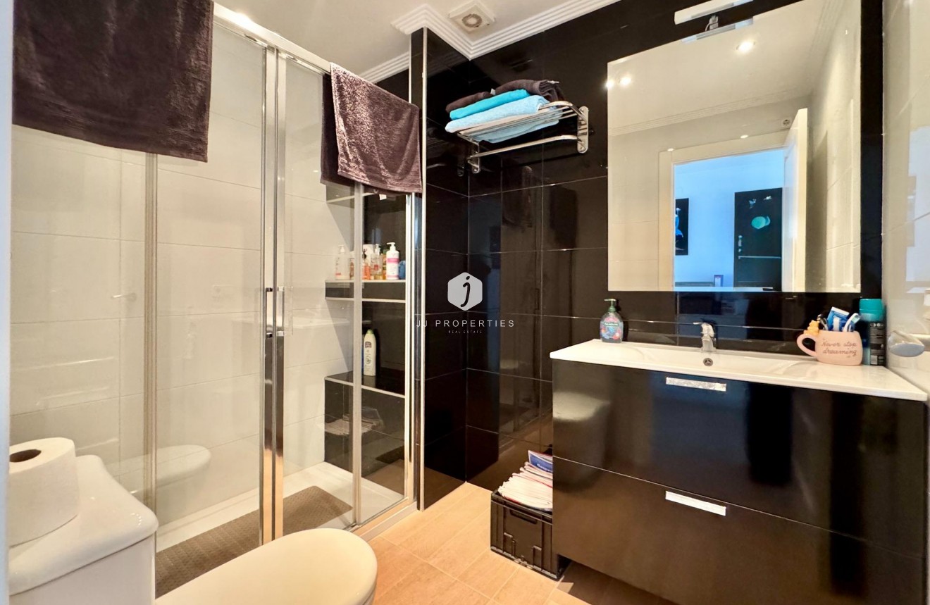 Z drugiej ręki - Mieszkanie w bloku -
Orihuela Costa - Villamartín-las Filipinas