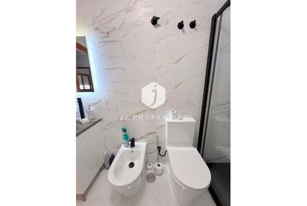 Segunda mano - Ático -
Torrevieja - Playa del Cura