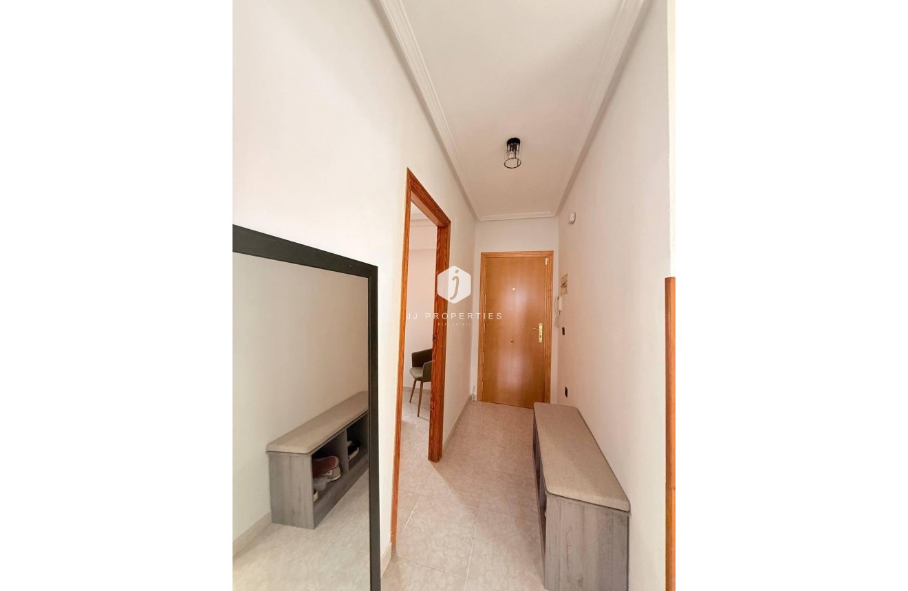 Segunda mano - Ático -
Torrevieja - Playa del Cura