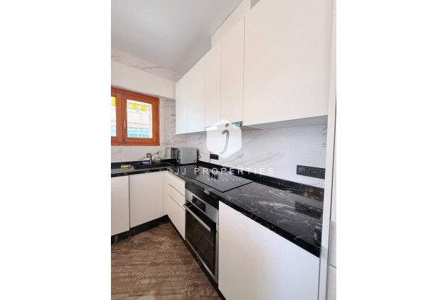 Segunda mano - Ático -
Torrevieja - Playa del Cura