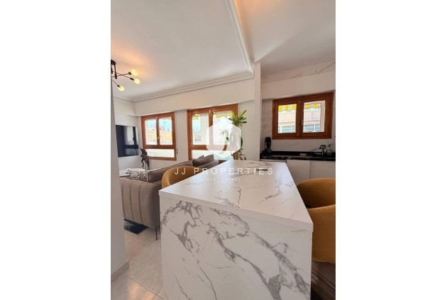 Segunda mano - Ático -
Torrevieja - Playa del Cura