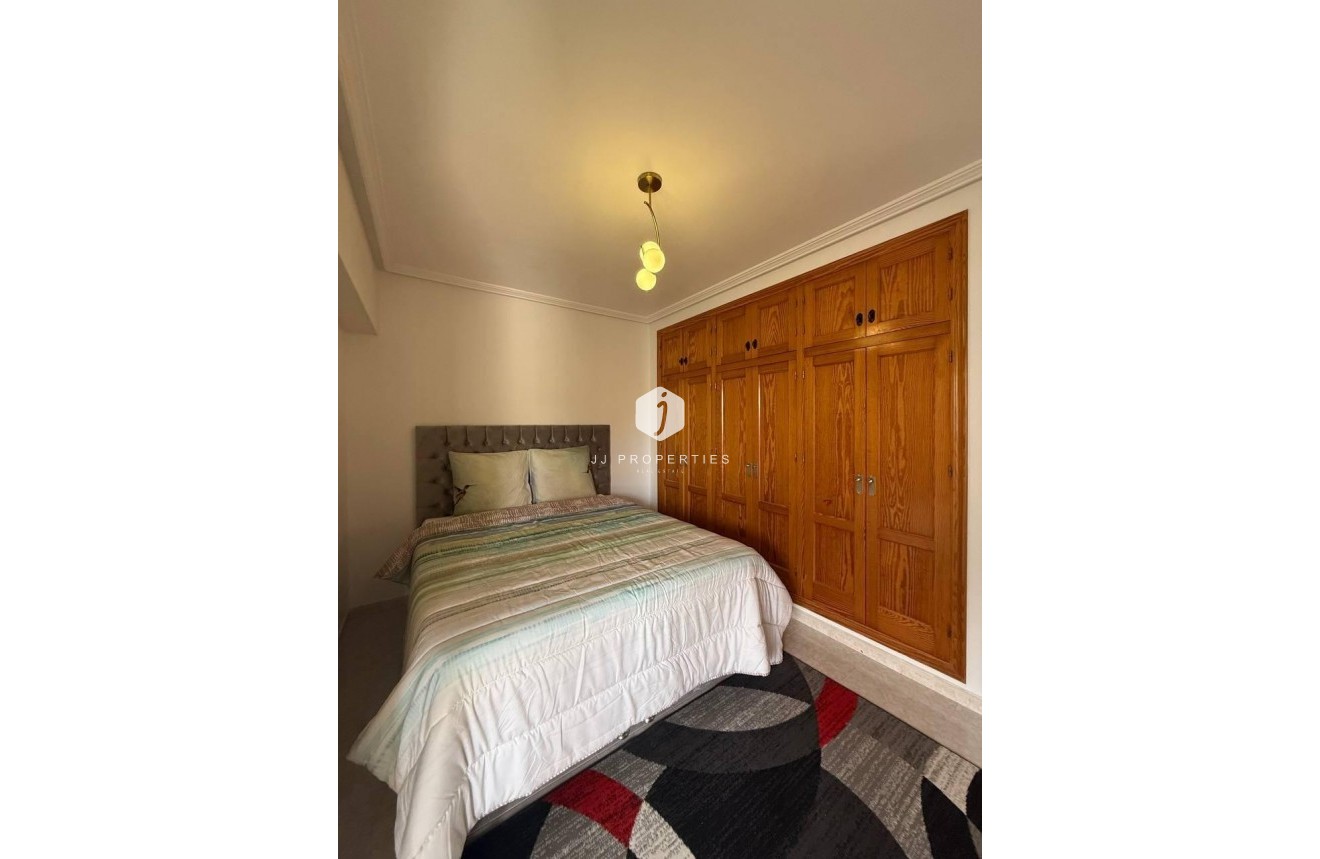 Segunda mano - Ático -
Torrevieja - Playa del Cura