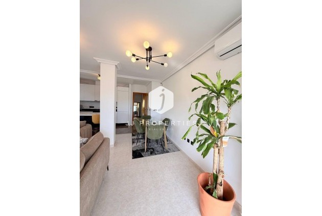 Segunda mano - Ático -
Torrevieja - Playa del Cura