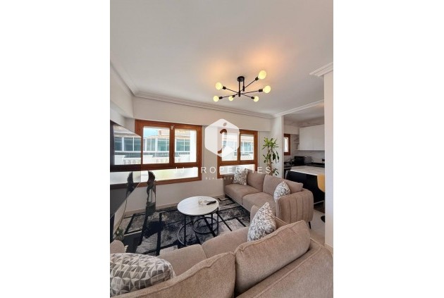 Segunda mano - Ático -
Torrevieja - Playa del Cura