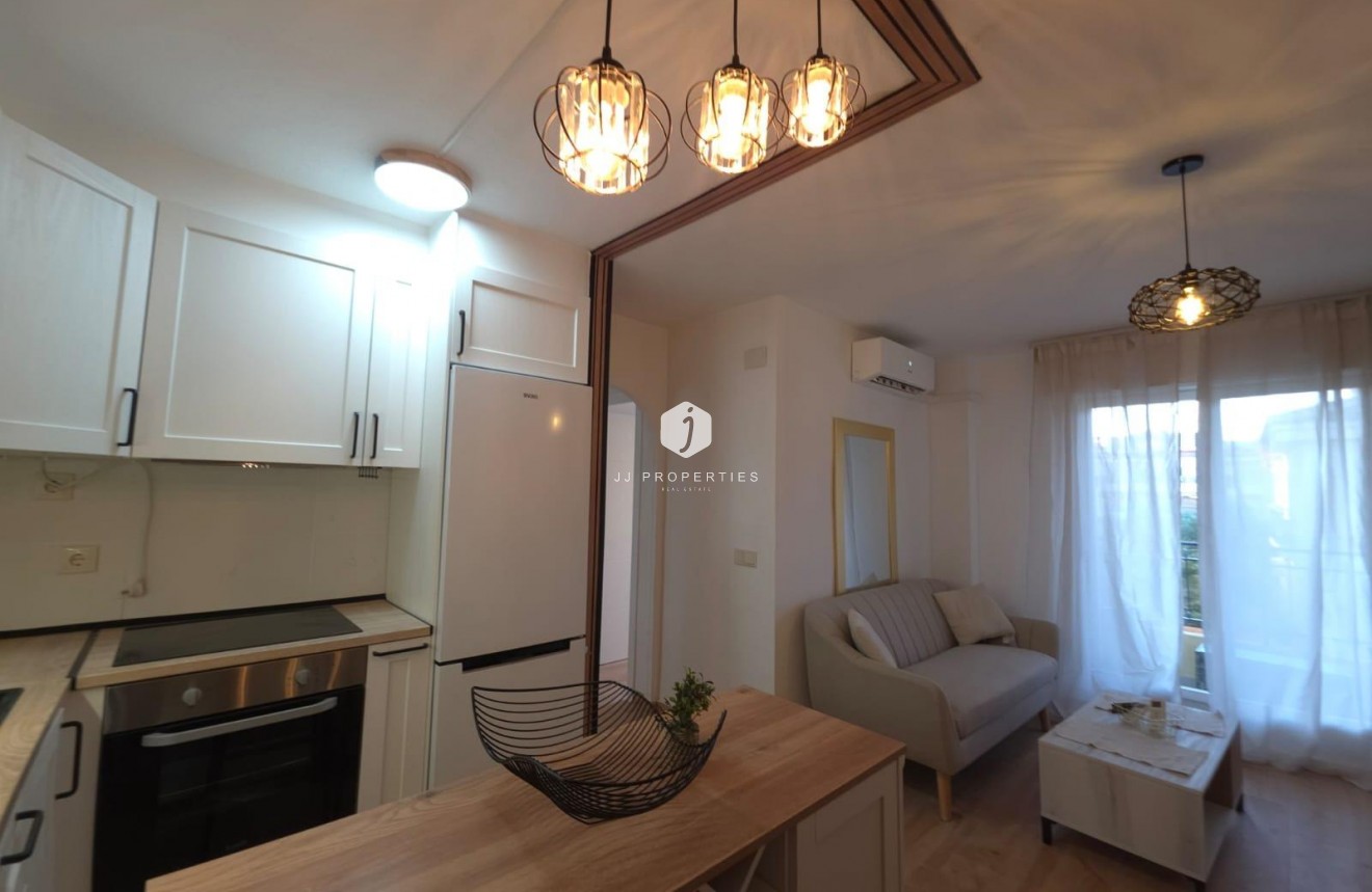 Aus zweiter Hand - Penthouse -
Torrevieja - Cala Ferris