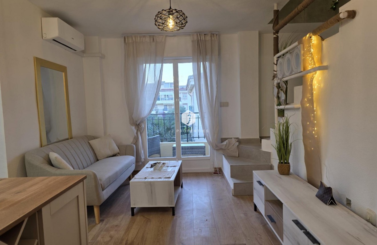 Aus zweiter Hand - Penthouse -
Torrevieja - Cala Ferris