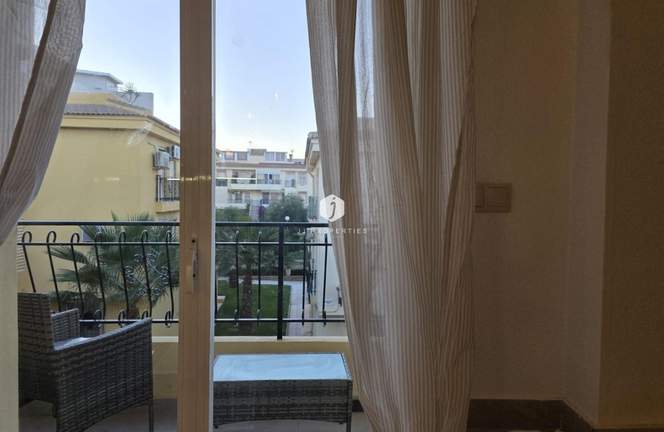 Aus zweiter Hand - Penthouse -
Torrevieja - Cala Ferris