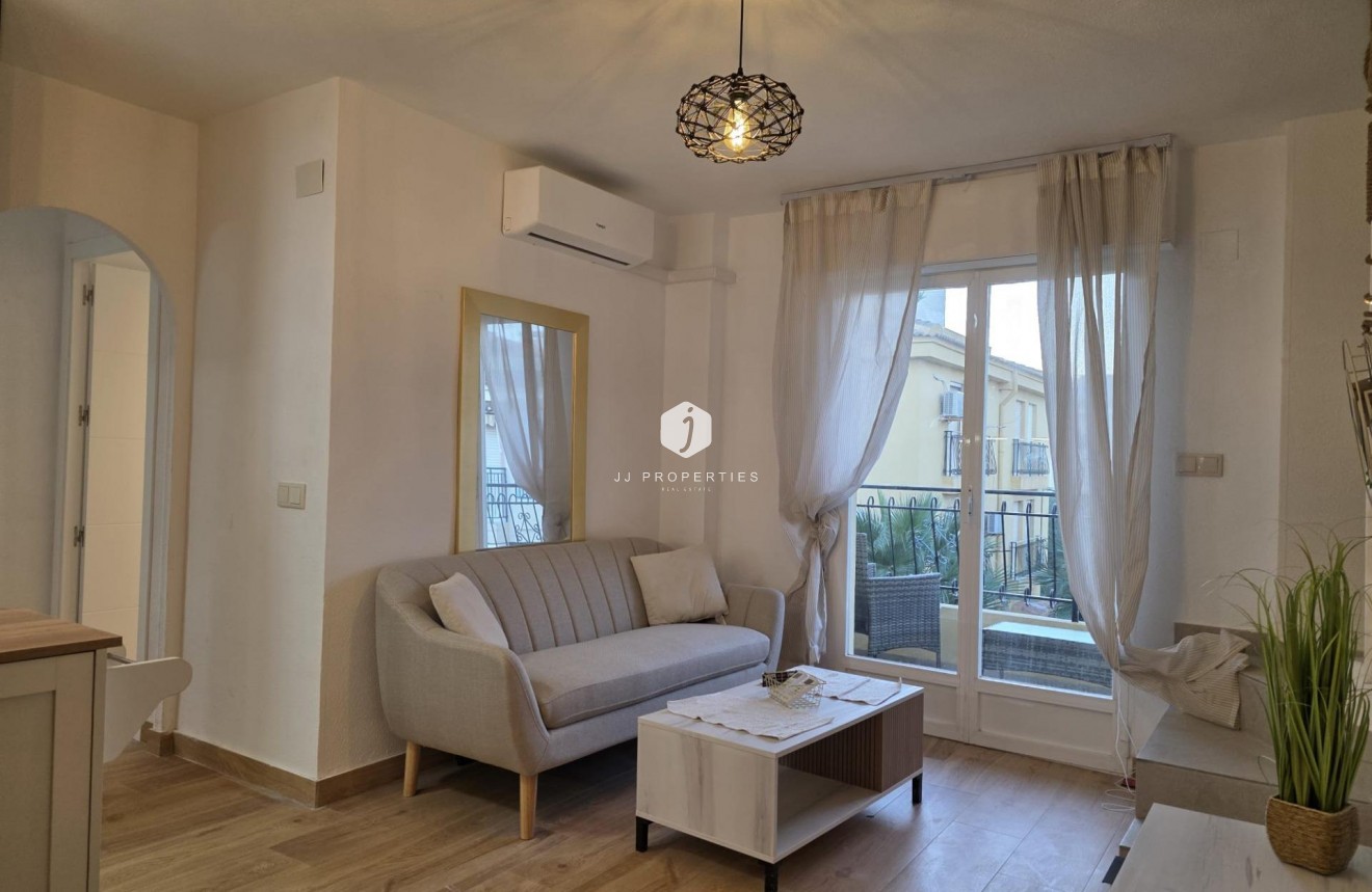 Aus zweiter Hand - Penthouse -
Torrevieja - Cala Ferris