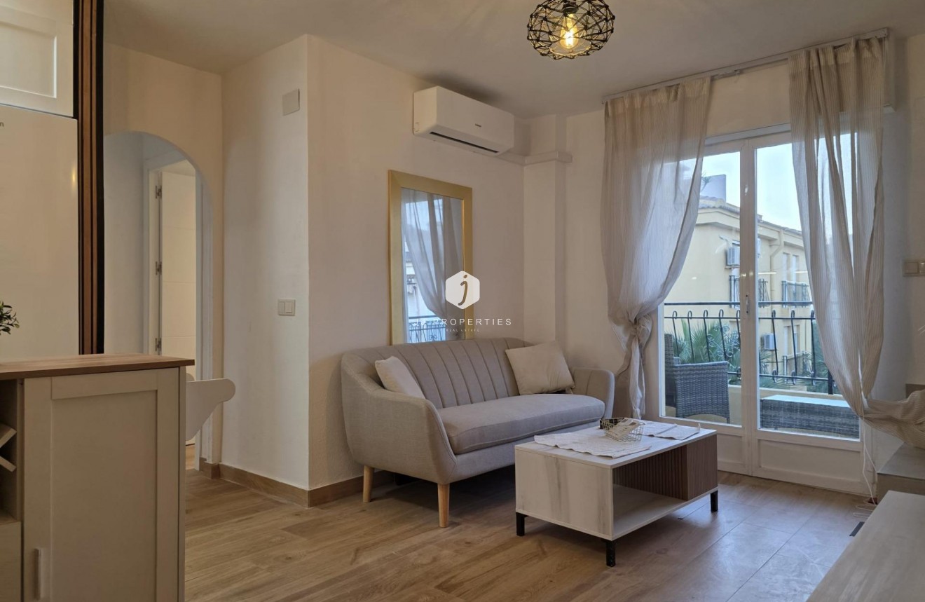 Aus zweiter Hand - Penthouse -
Torrevieja - Cala Ferris