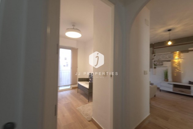 Aus zweiter Hand - Penthouse -
Torrevieja - Cala Ferris