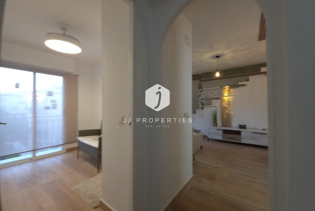 Aus zweiter Hand - Penthouse -
Torrevieja - Cala Ferris