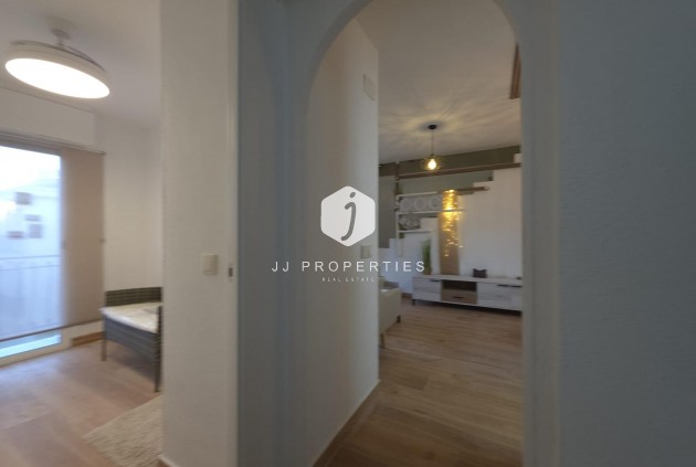 Aus zweiter Hand - Penthouse -
Torrevieja - Cala Ferris