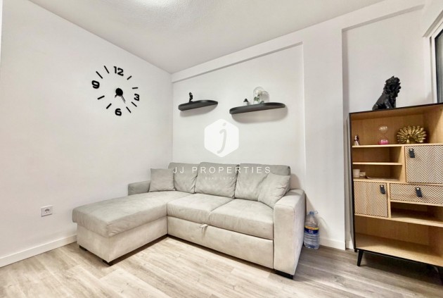 Segunda mano - Apartamento / piso -
Torrevieja - La Mata Pueblo