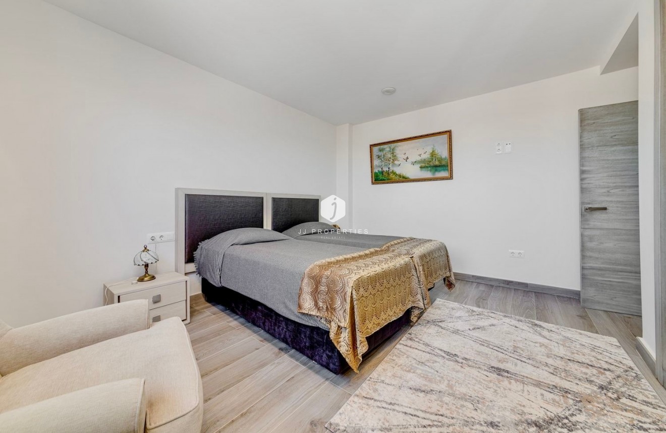 Aus zweiter Hand - Villa -
Torrevieja - Costa Blanca