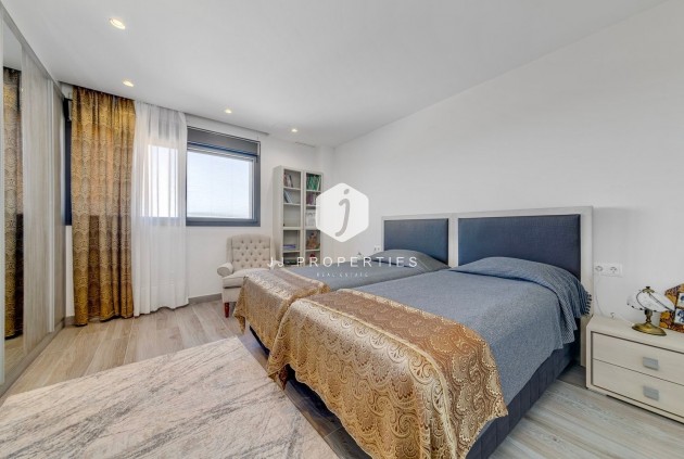 Aus zweiter Hand - Villa -
Torrevieja - Costa Blanca