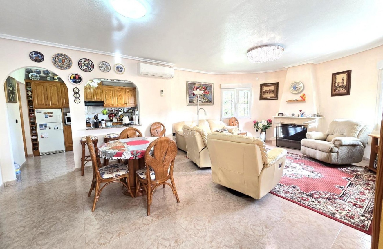 Tweedehands - Villa -
Orihuela Costa - Playa Flamenca