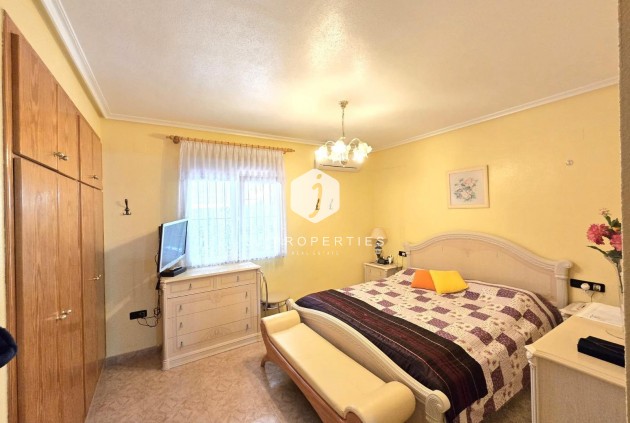 Tweedehands - Villa -
Orihuela Costa - Playa Flamenca