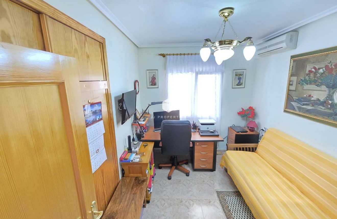 Tweedehands - Villa -
Orihuela Costa - Playa Flamenca