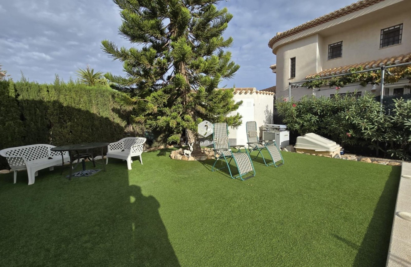 Tweedehands - Villa -
Orihuela Costa - Playa Flamenca