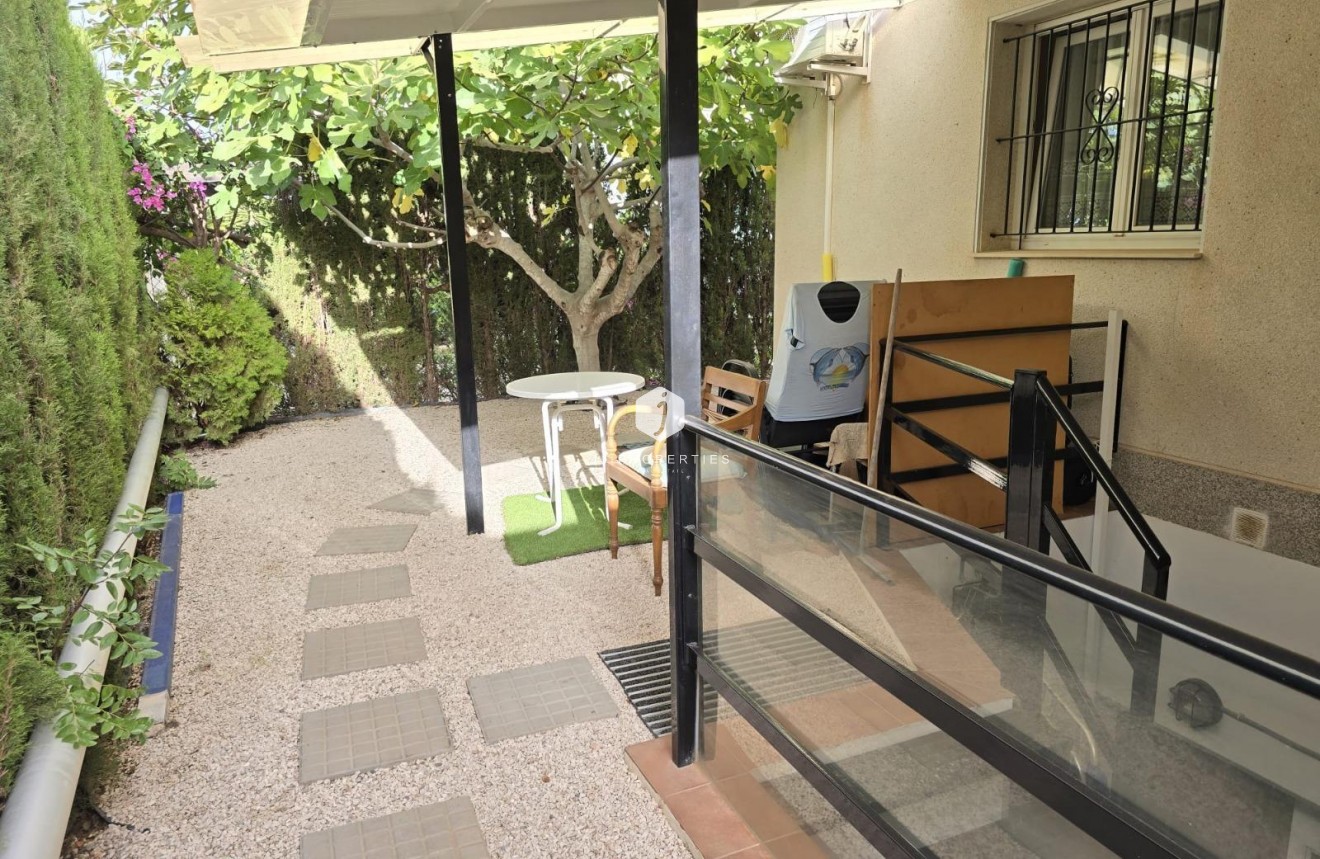 Tweedehands - Villa -
Orihuela Costa - Playa Flamenca