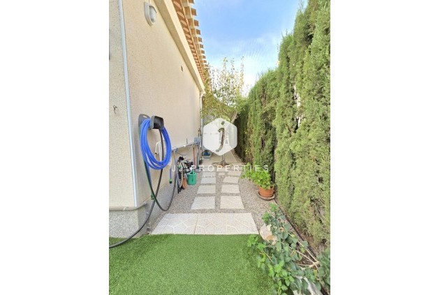 Tweedehands - Villa -
Orihuela Costa - Playa Flamenca