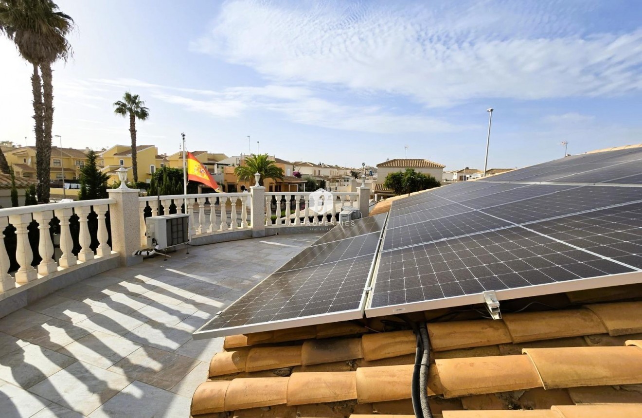 Tweedehands - Villa -
Orihuela Costa - Playa Flamenca