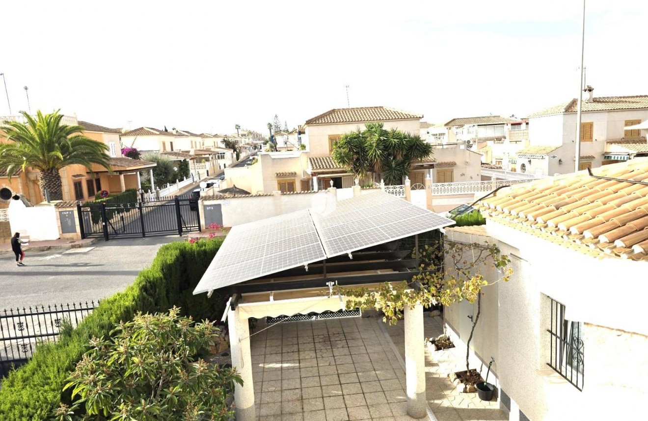 Tweedehands - Villa -
Orihuela Costa - Playa Flamenca