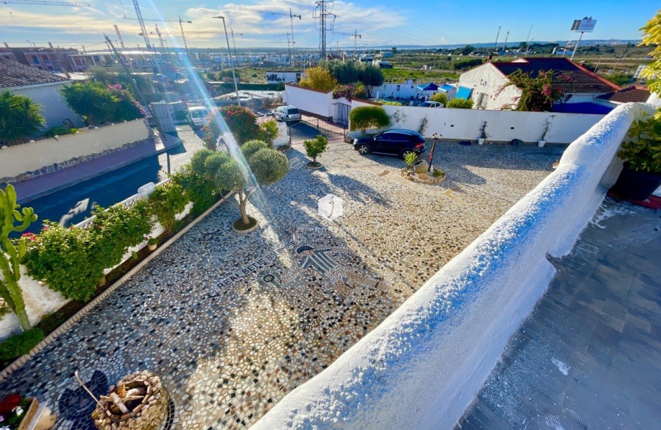 Segunda mano - Villa -
Ciudad Quesada - Costa Blanca