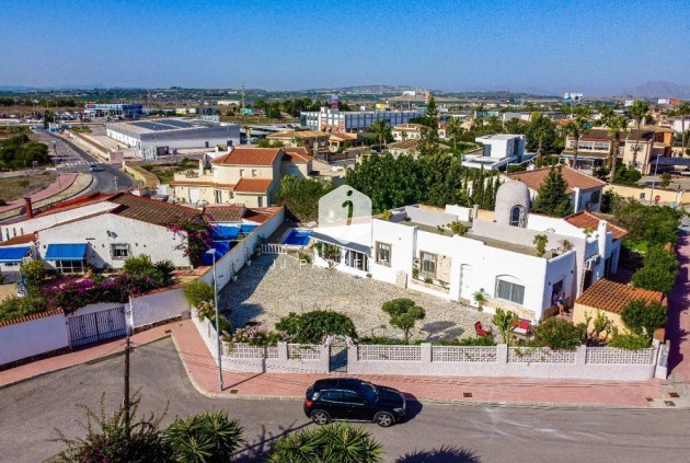 Segunda mano - Villa -
Ciudad Quesada - Costa Blanca