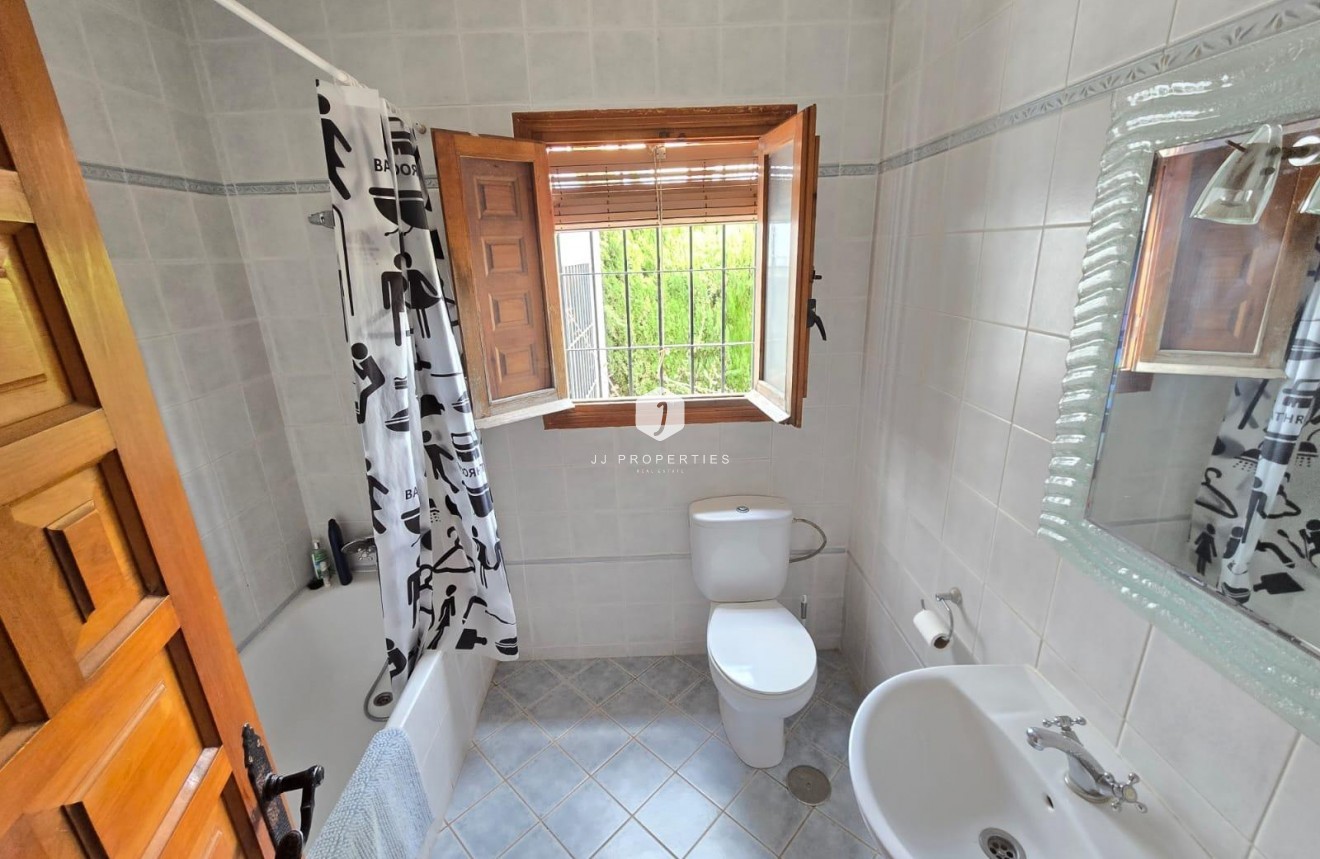 Z drugiej ręki - Villa -
Orihuela Costa - Cabo Roig