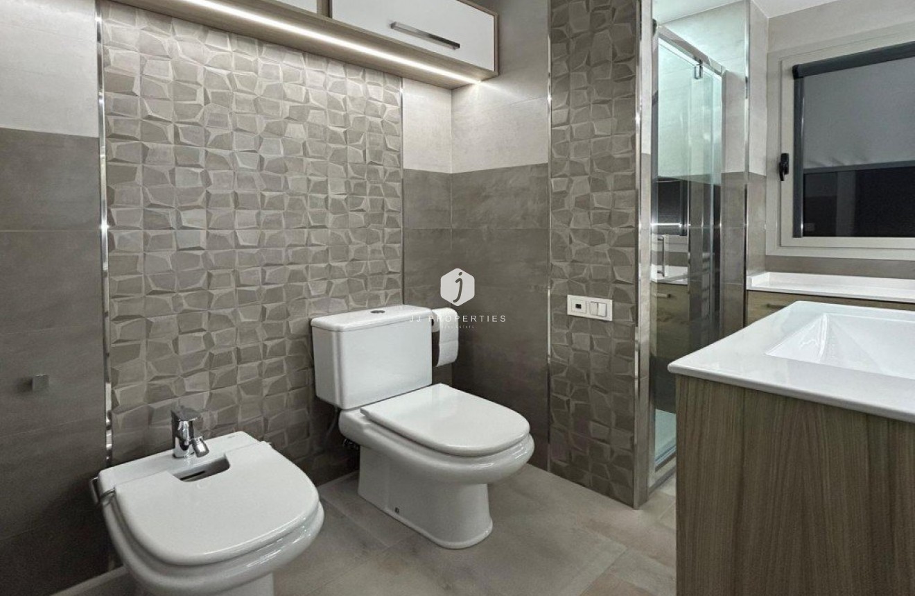 Aus zweiter Hand - Wohnung -
Torrevieja - Costa Blanca