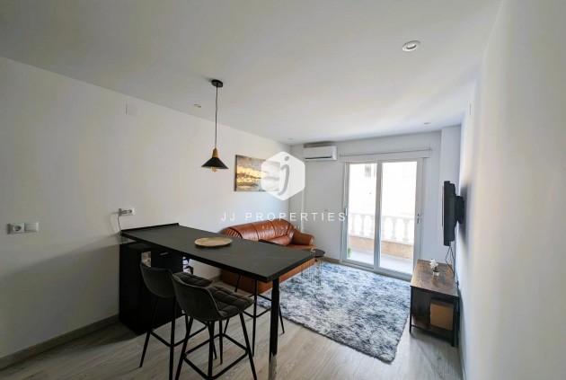 D'occasion - Appartement -
Torrevieja - Costa Blanca