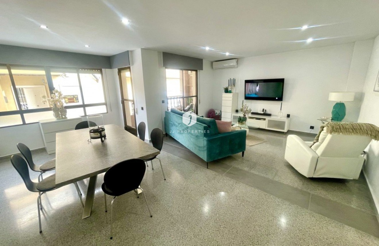 Z drugiej ręki - Mieszkanie w bloku -
Orihuela Costa - Costa Blanca