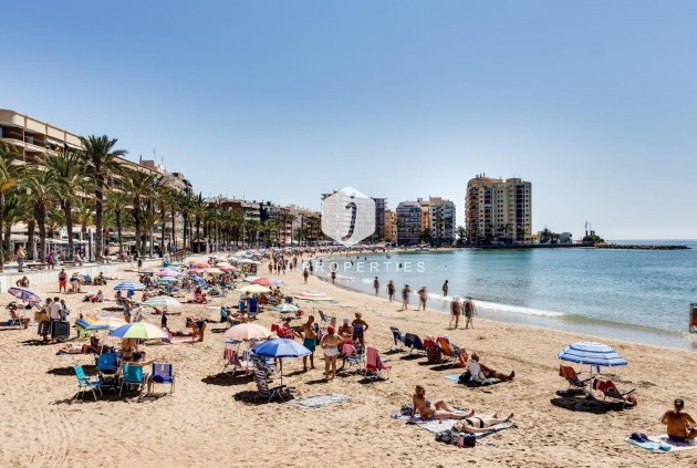 Resale - Apartment / flat -
Torrevieja - Estacion de autobuses